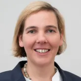Isolde Fugunt ist seit Juni 2023 die journalistische Direktorin des ifp.